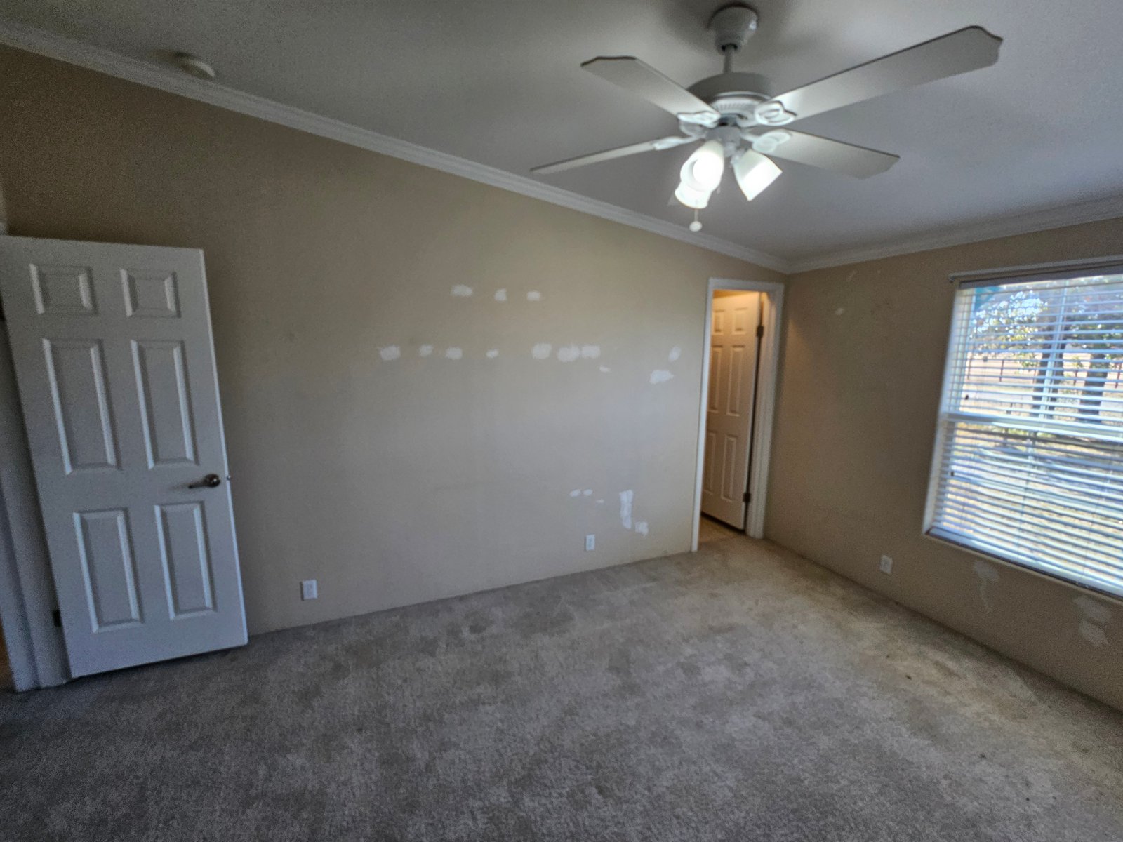 Interior painting project gallery - Project 136 - Image 30